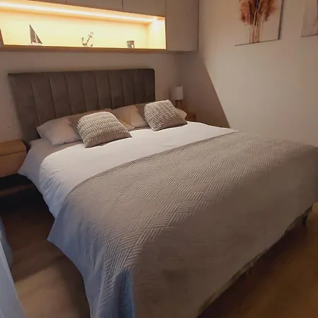 Marina Sail&sun * オストルダ